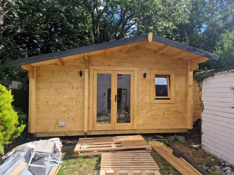 Log cabin review