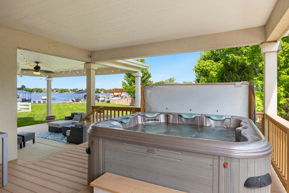 Guide to hot tub garden rooms