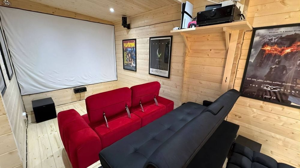 10 Practical Ways Bespoke Log Cabins Add Space | Logspan